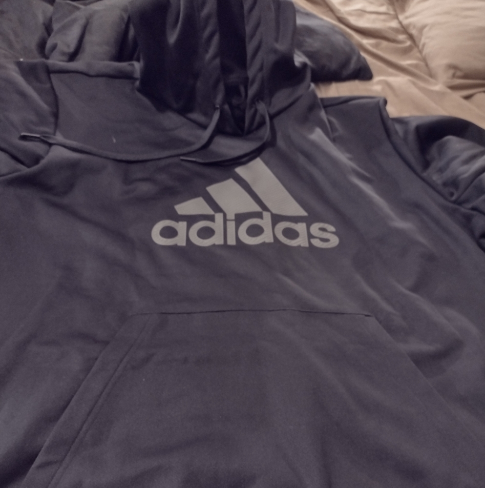 Men's Adidas sweatsuit